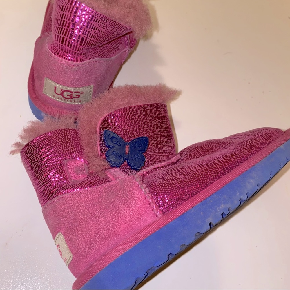 Ugg Bailey Button Lizard Sparkle Butterfly pink